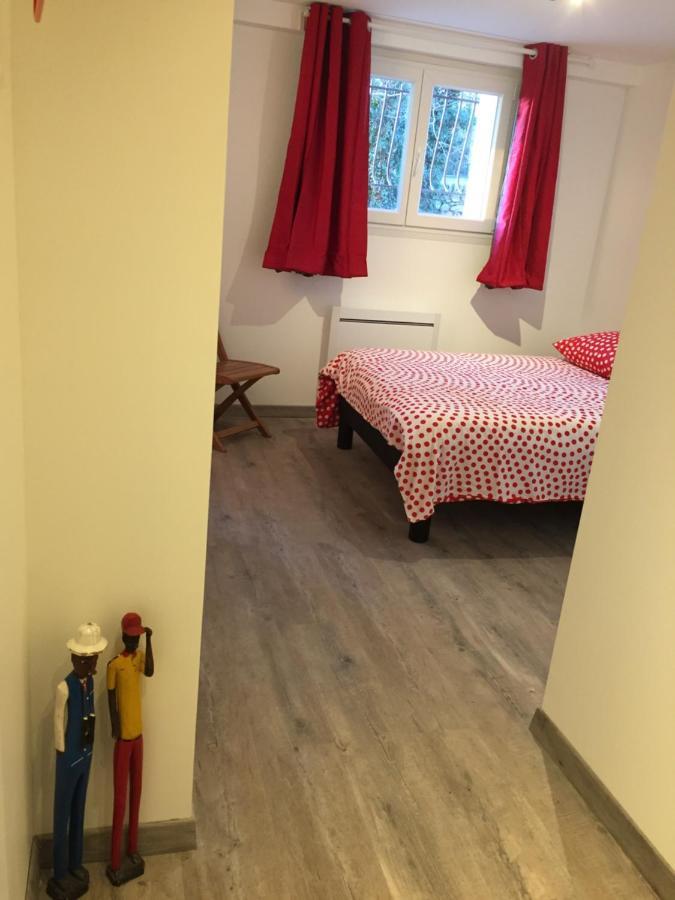 Le Petit Jeu Grignan住宿加早餐旅馆 外观 照片